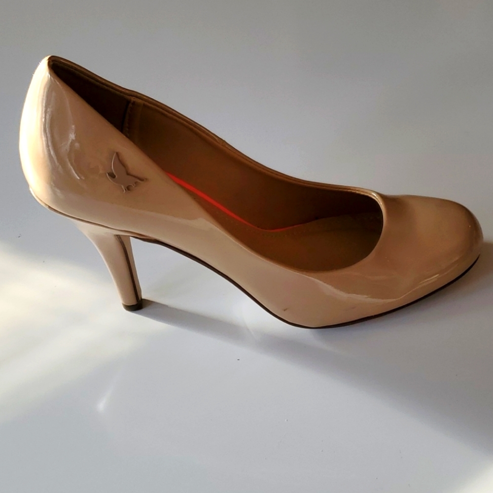 Sheikh Women's Nude Heels Size 10